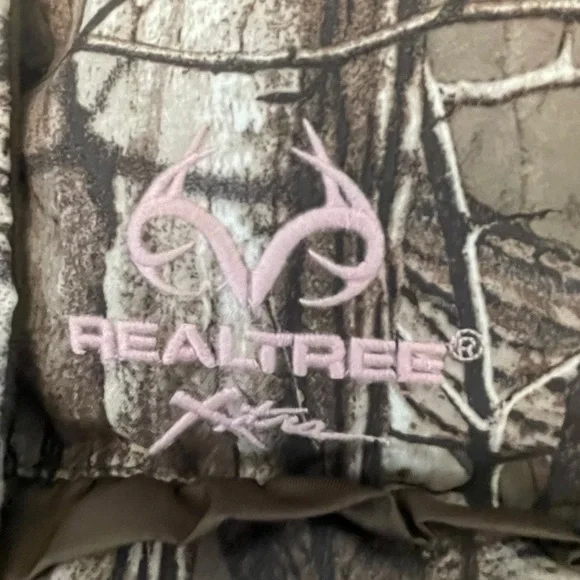 Realtree Vest - Picture 9 of 9